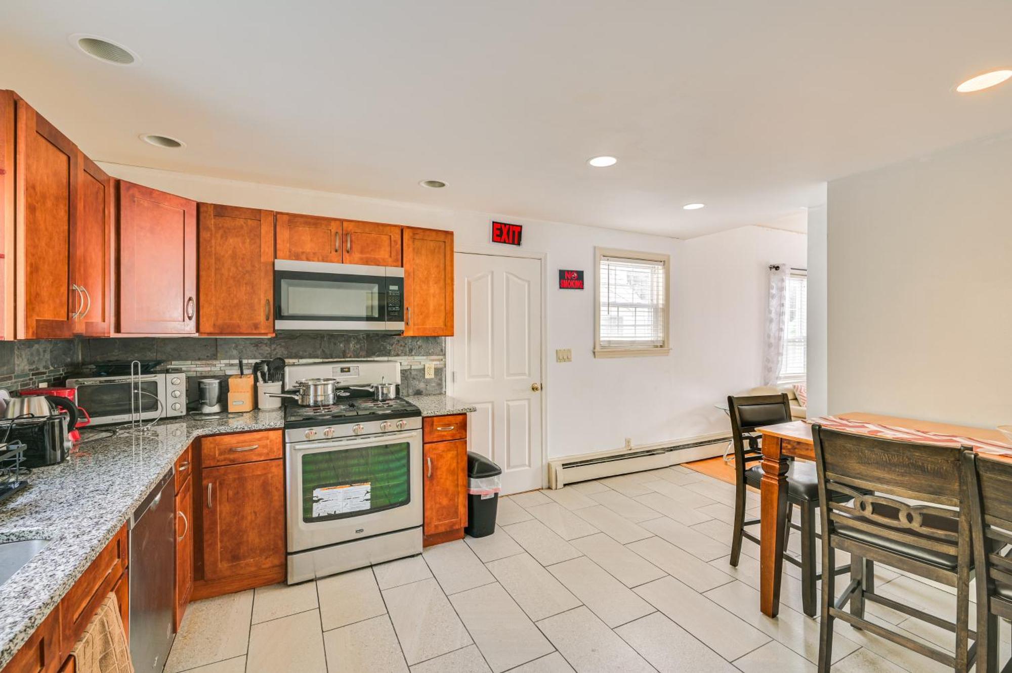 9 Mi To Dtwn Boston Cozy Malden Apartment Eksteriør bilde